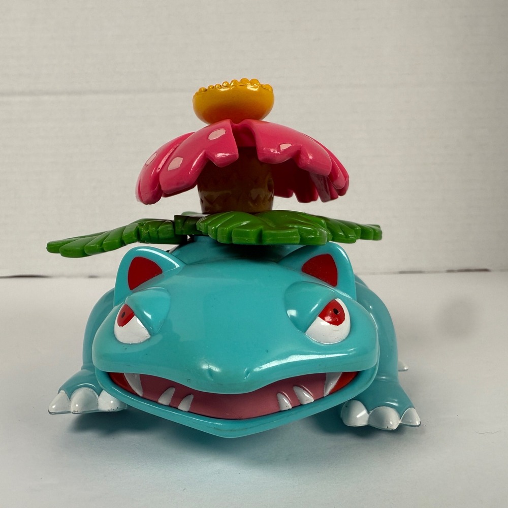 Hasbro Pokemon Venusaur vine whip Action Figure 2000 Pull String Toy